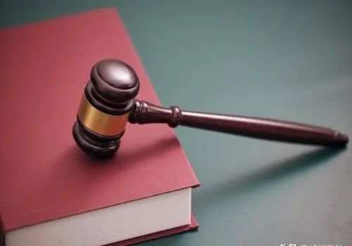泉州外遇调查取证：民法典遗产分配原则是什么